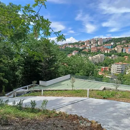 Montebello アパート