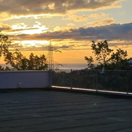 アパート Montebello