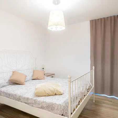 Montebello Apartament *