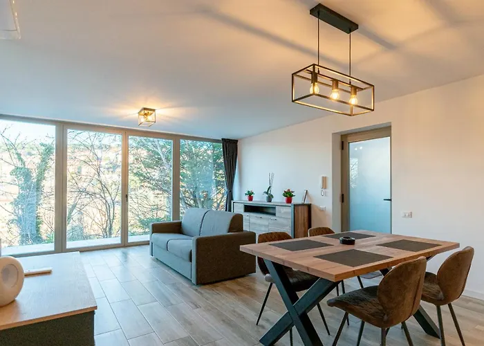 Montebello Apartman *